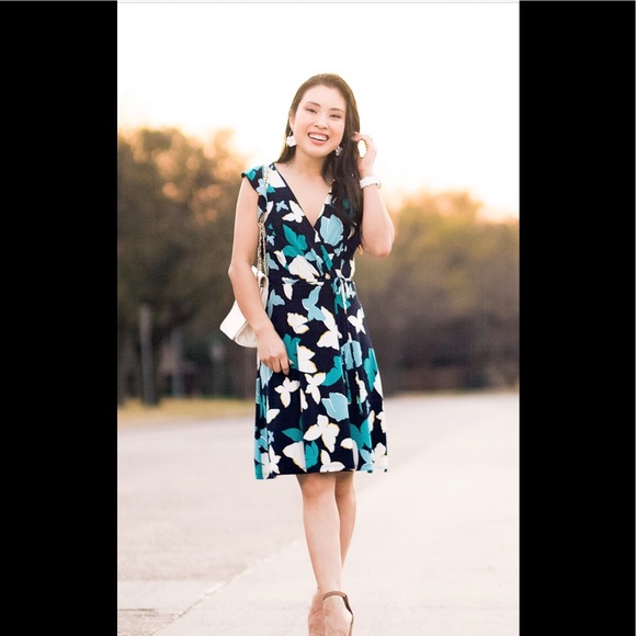 Ann Taylor Dress NWT - Picture 2 of 5